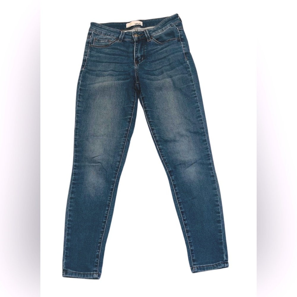 Vervet High Rise Crop Slim Straight Jeans | Medium Blue Wash | Size 25